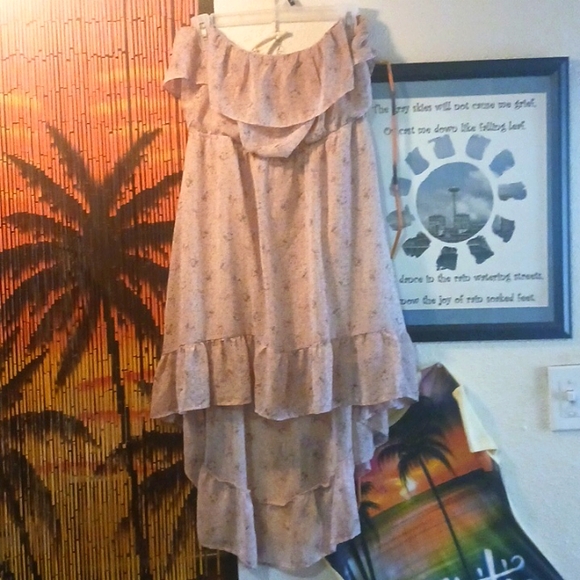 Floral High Low Dress in Cream - Picture 1 of 6